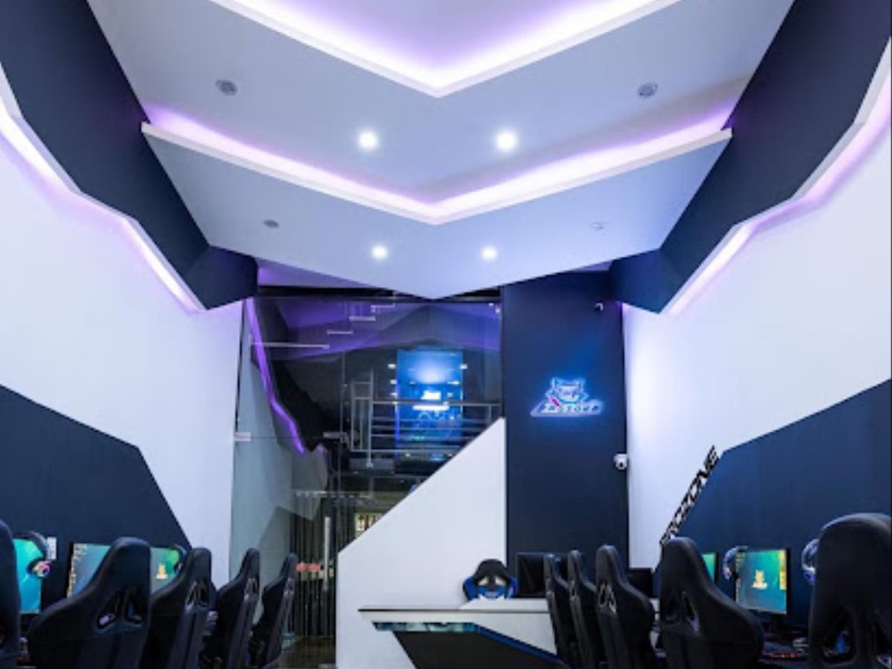 quan-brozone-cyber-game-hoang-ngoc-phach