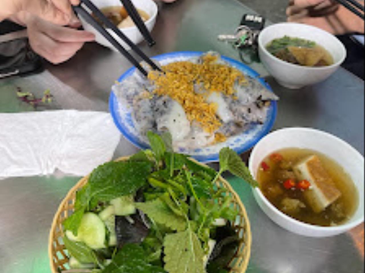 quan-banh-cuon-ba-lien