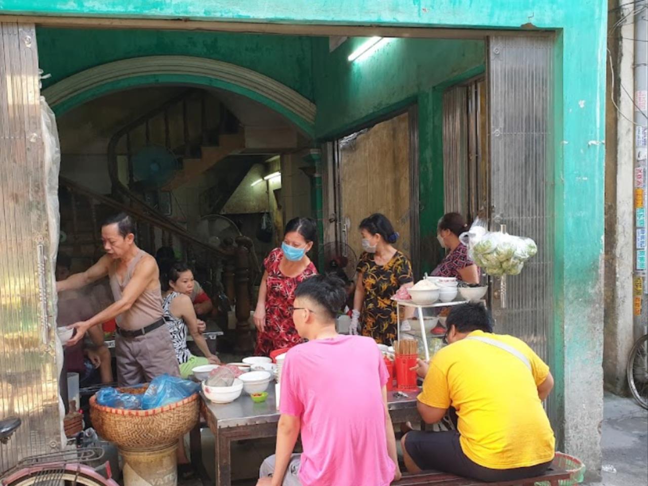 quan-banh-da-cua-ngo-ly-phinh