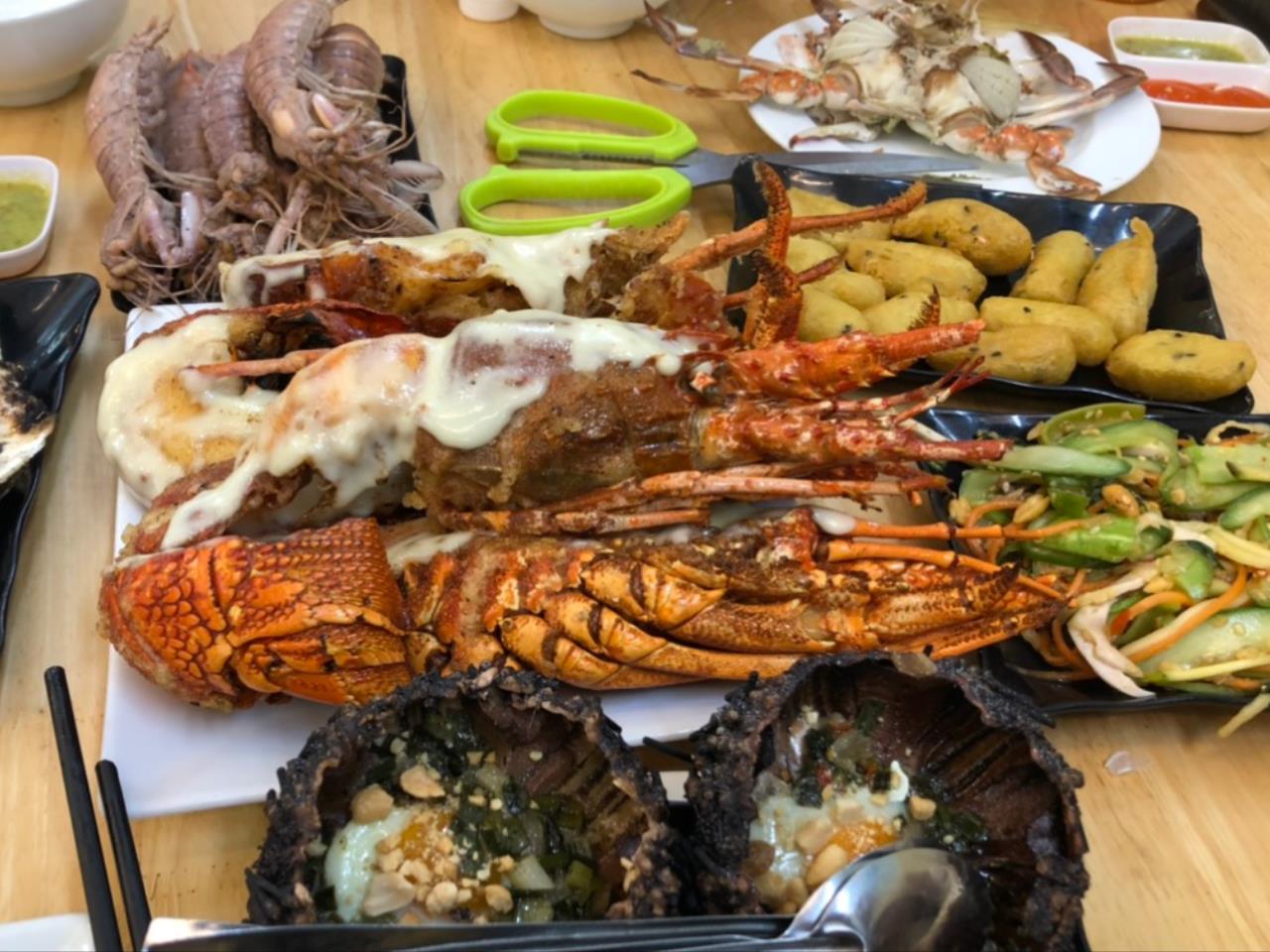 nha-hang-bin-bo-cua