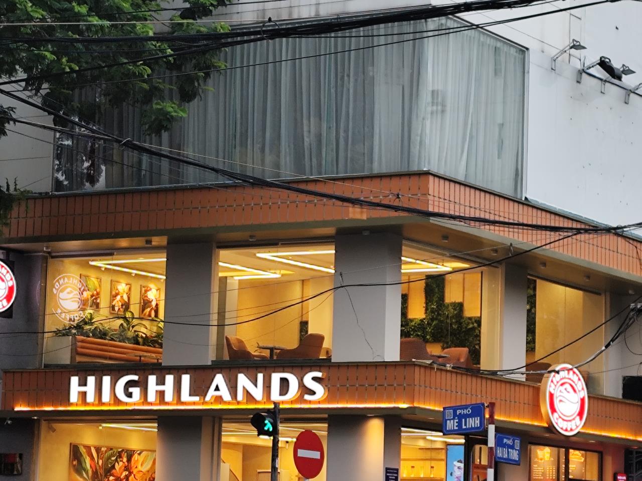 highlands-coffee-120-hai-ba-trung-hp